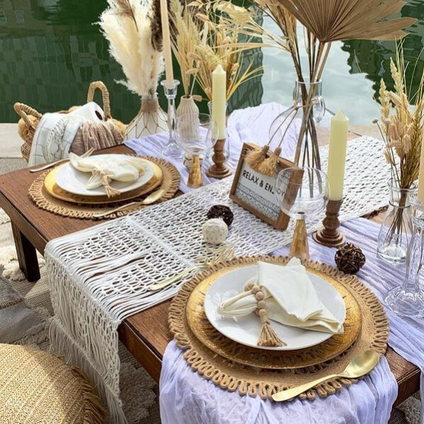 Napkin ornate frame